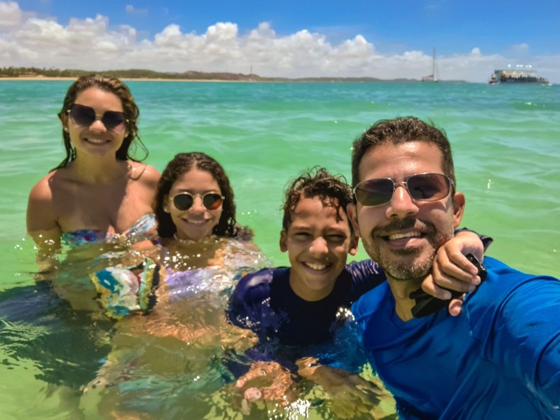 Maragogi (AL) é um ótimo lugar para visitar com a família. Foto: Getty Images.