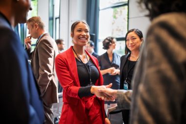 Algumas redes de apoio são focadas em empreendedoras mulheres. Foto: Getty Images.