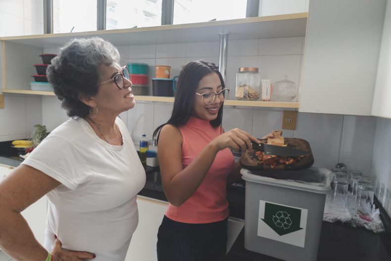 Há diversas maneiras de ajudar a preservar o meio ambiente em casa. Foto: Getty Images.