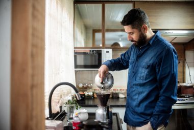 O café tradicional é geralmente feito com grãos comuns. Foto: Getty Images.