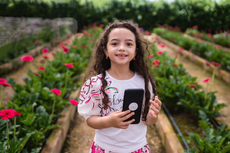 Passeios em parques públicos, museus e até em espaços temáticos são ótimas opções para reforçar a importância da sustentabilidade. Foto: Getty Images.