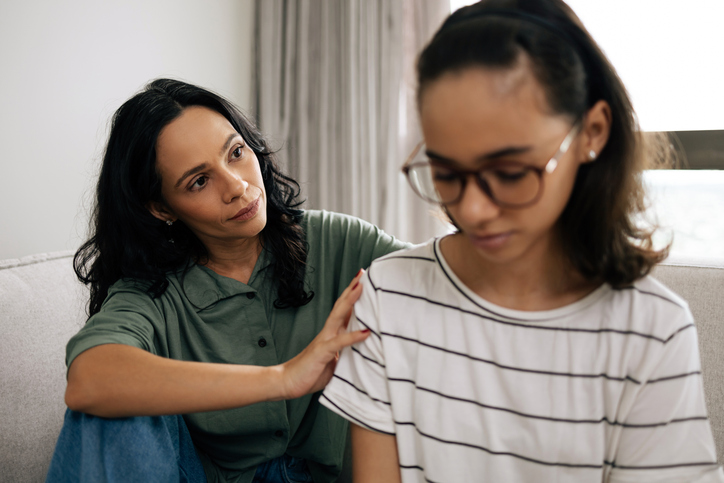 Os adolescentes adoram provocar seus pais. Esta é uma forma que eles têm de afirmar uma identidade independente. Foto: Getty Images.