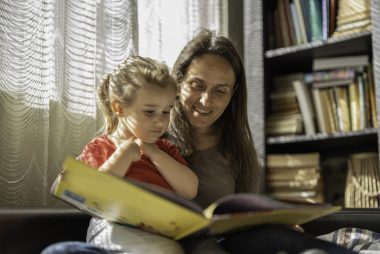 Livros infantis são cuidadosamente criados para capturar a imaginação. Foto: Getty Images.