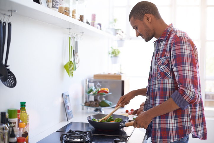 Comida caseira: comece por receitas que são mais fáceis de fazer. Foto: Getty Images.