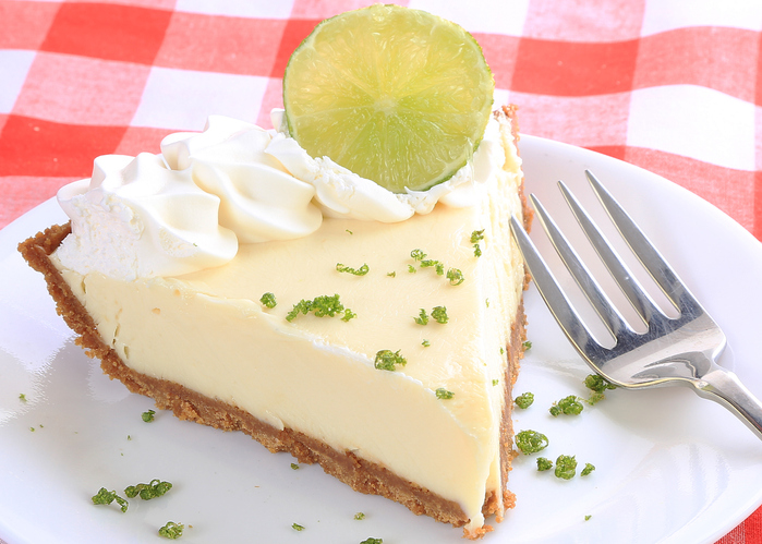 Torta gelada de limão é uma sobremesa deliciosa. Foto: Getty Images.