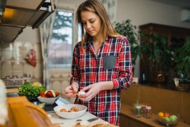 Colocar cor no prato também é uma forma de melhorar a alimentação e, de quebra, contribuir para o emagrecimento. Foto: Getty Images.