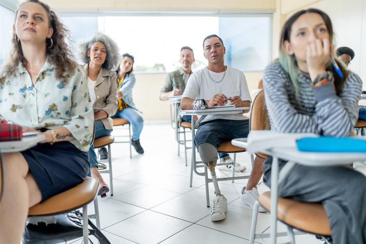 Entre 2000 e 2022, a porcentagem da população brasileira com ensino superior completo praticamente triplicou. Foto: Getty Images.