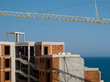 Abordagem visa substituir a areia em materiais de construção de forma a reduzir a dependência de mineração. Foto: Getty Images.