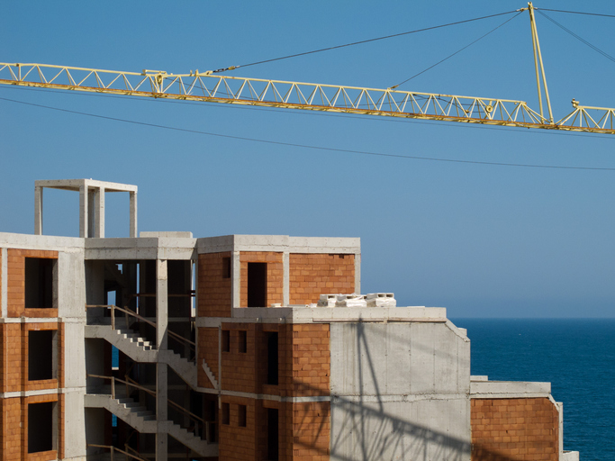 Abordagem visa substituir a areia em materiais de construção de forma a reduzir a dependência de mineração. Foto: Getty Images.