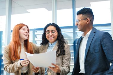 Pesquisa mostra que que os jovens são os mais insatisfeitos com suas carreiras. Foto: Getty Images.