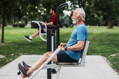 Diferentemente da força muscular, que é a capacidade de sustentar um peso, a potência também leva em conta a velocidade do movimento. Foto: Getty Images.