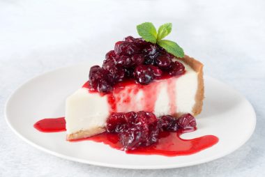 A textura densa e cremosa do cheesecake, sobre uma base crocante de biscoito, tornou-se marca registrada da receita clássica nova-iorquina. Foto: Getty Images.