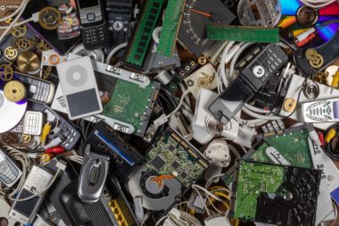 Você pode entregar o chamado lixo eletrônico em pontos de coleta específicos. Foto: Getty Images.